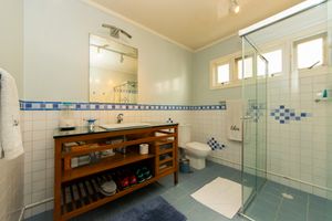 Image 32 - 924568