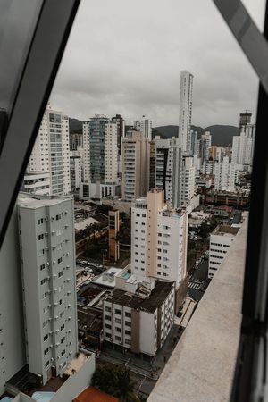 Image 10 - 924574