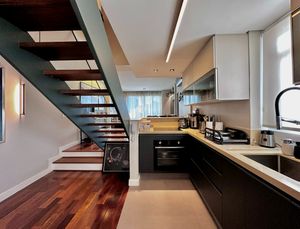 Image 18 - 924577