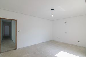 Image 32 - 924596