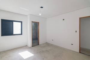 Image 28 - 924596