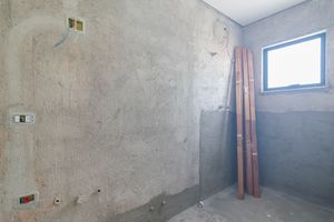 Image 23 - 924596