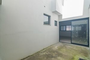 Image 7 - 924596