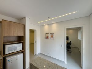 Image 22 - 924600