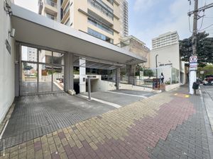 Image 31 - 924600
