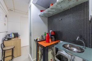 Image 10 - 924600