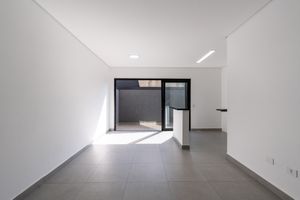 Image 3 - 924601