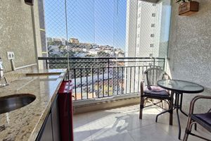 Image 1 - 924602