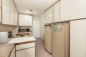 Image 29 - 924603