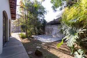 Image 33 - 924605
