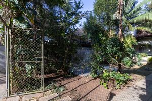 Image 32 - 924605