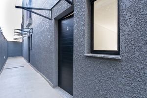 Image 44 - 924606