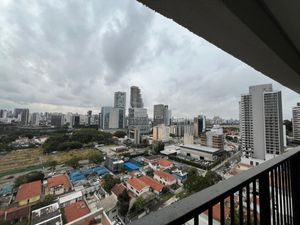 Image 12 - 924609