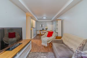 Image 3 - 924615