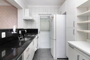 Image 7 - 924618