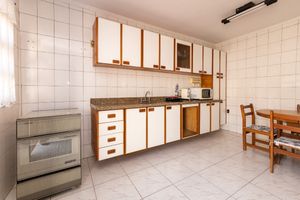 Image 13 - 924620