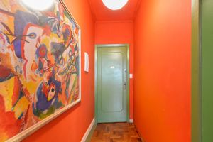 Image 25 - 924621