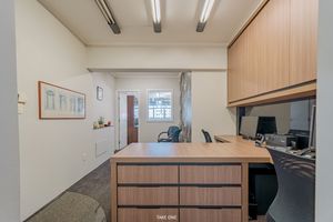 Image 11 - 924625