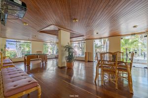 Image 30 - 924626