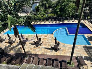 Image 14 - 924627