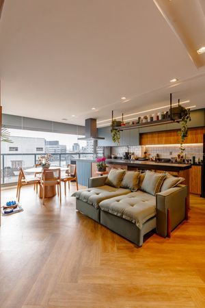 Image 34 - 924630