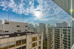 Image 10 - 924630