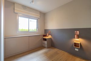 Image 19 - 924632