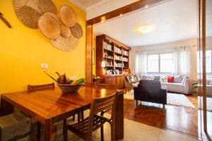 Image 11 - 924636