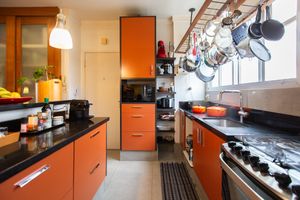 Image 17 - 924636