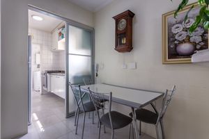 Image 6 - 924638