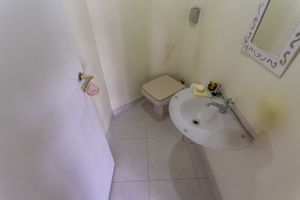 Image 5 - 924638