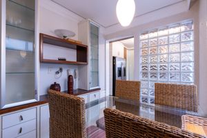 Image 25 - 924646