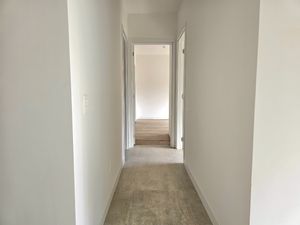 Image 6 - 924648