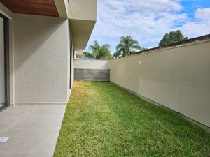 Image 1 - 924648