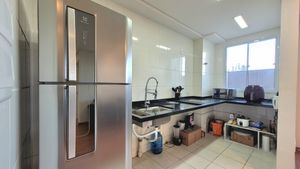 Image 18 - 924657