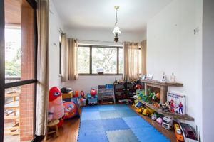 Image 12 - 924658