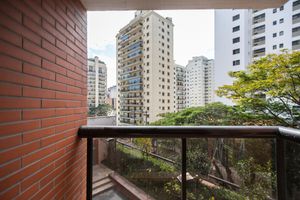 Image 28 - 924658