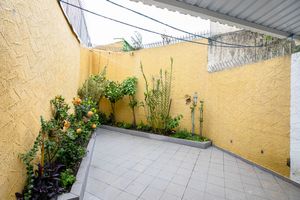 Image 38 - 924660