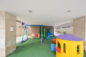 Image 32 - 924661