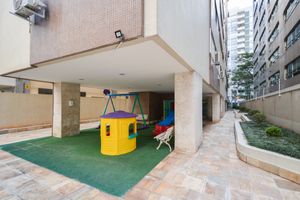 Image 34 - 924661