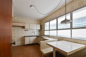 Image 22 - 924661