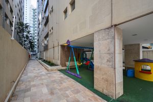 Image 37 - 924661