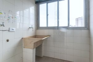 Image 22 - 924664