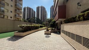 Image 1 - 924665