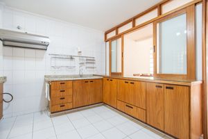 Image 35 - 924666