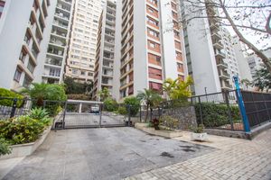 Image 43 - 924666