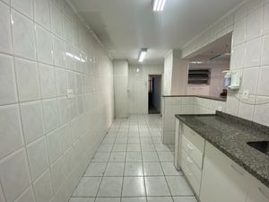 Image 25 - 924668