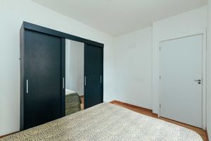 Image 18 - 924669