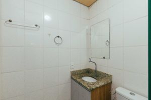 Image 22 - 924669