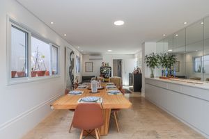 Image 19 - 924675